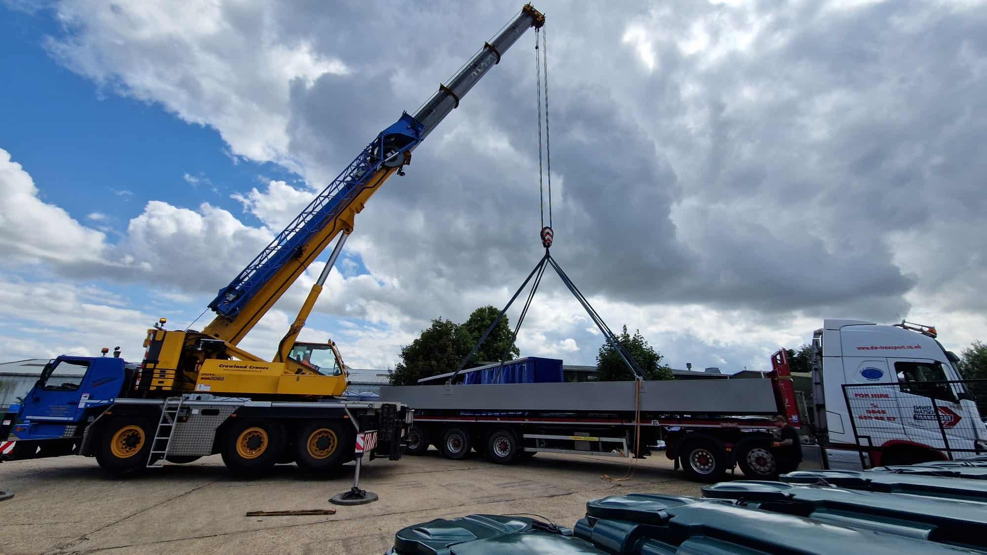 25,000 litre capacity generator slab tank being loaded for delivery
